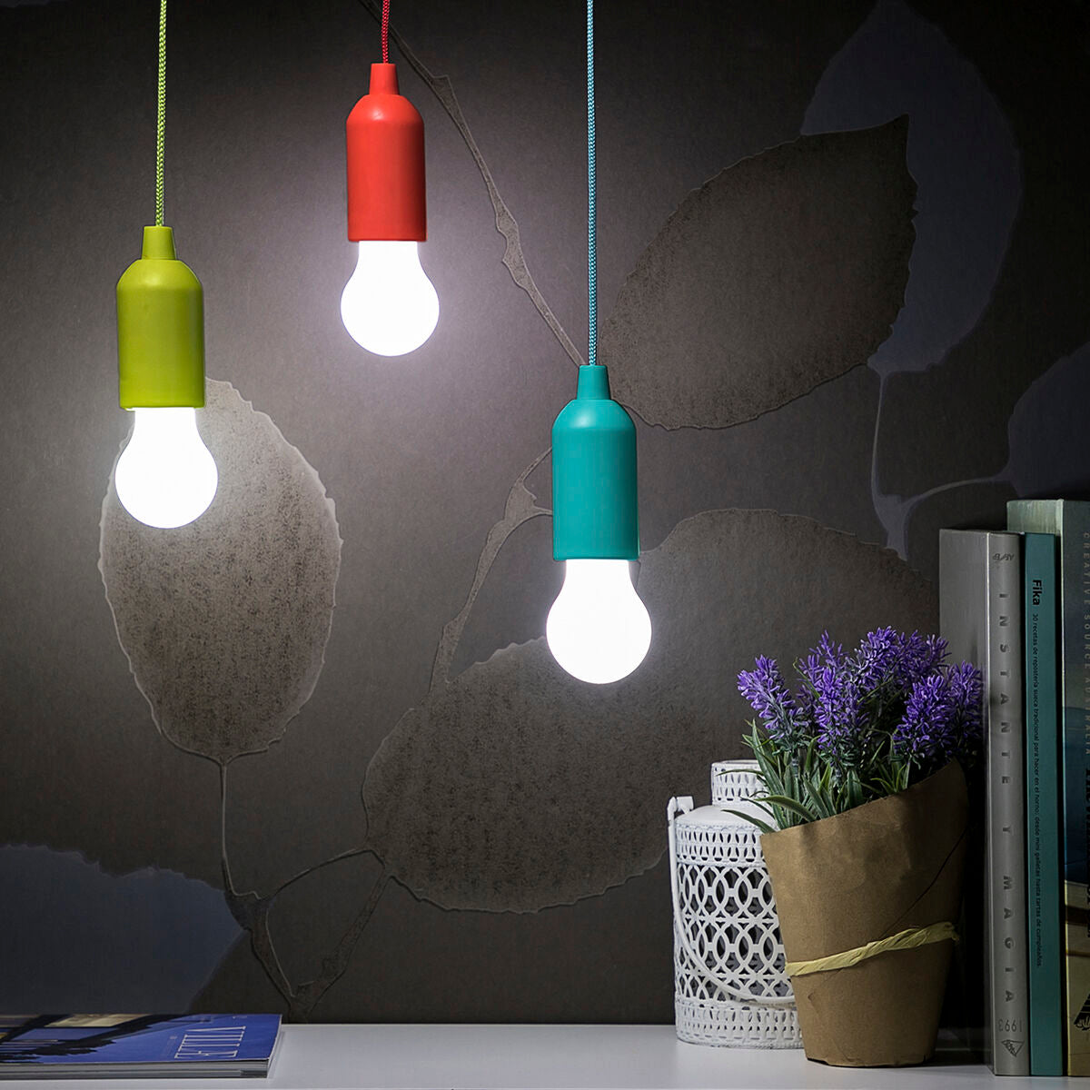 LED Zuglicht Lampe mit Kordel – Tragbare Energiesparende Beleuchtung für Zuhause, Camping & Notfälle